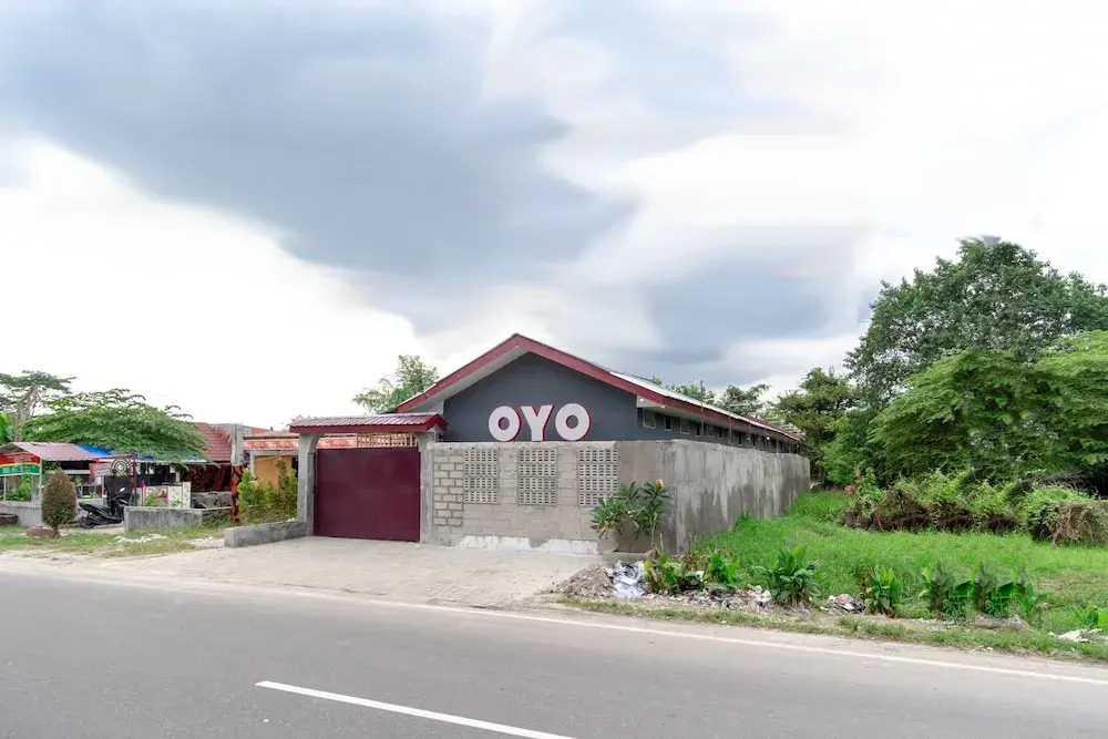 Oyo 2397 Umbu Residence
