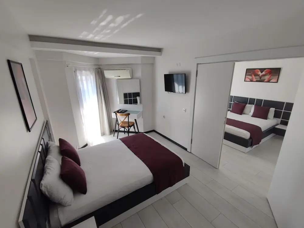 WB Weekend Otel