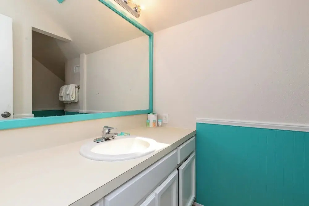 The Shell House Private Pool Pet Friendly