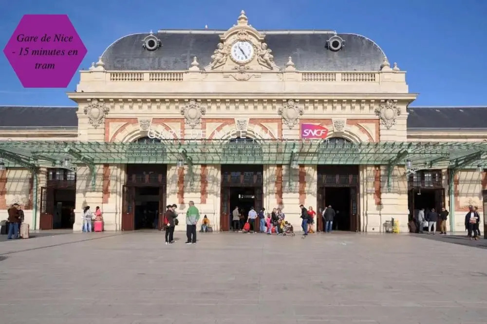 Studio - 1 minute de la plage et de la Promenade des Anglais