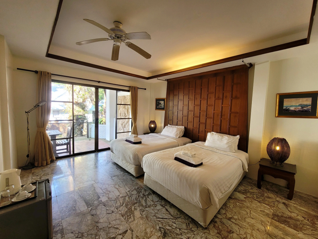 Koh Chang Cliff Beach Resort