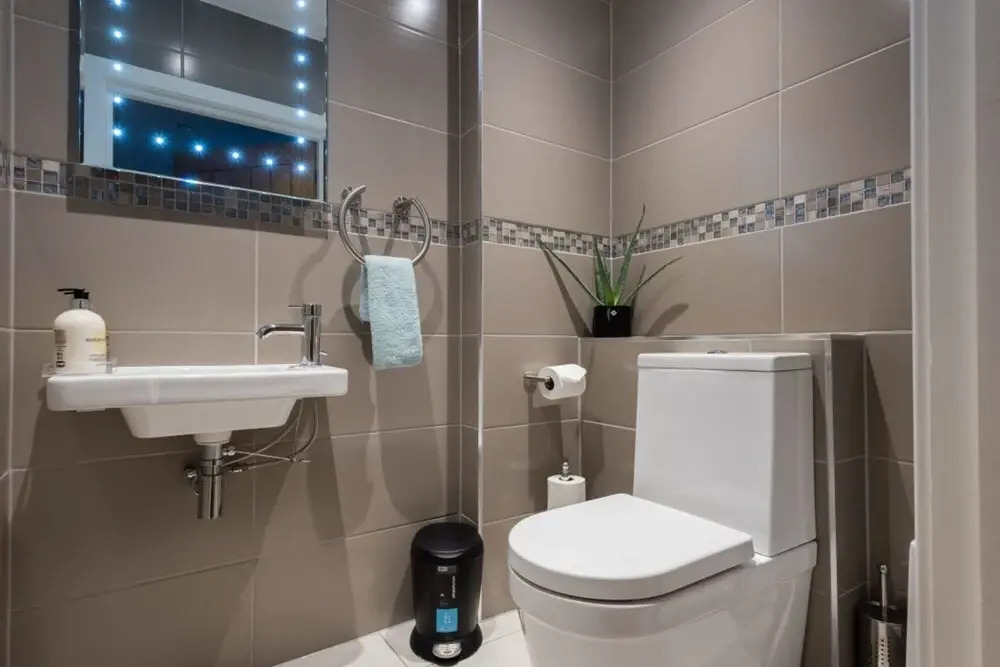 The Escalier Mews - Stunning 3bdr Home Flooded With Light