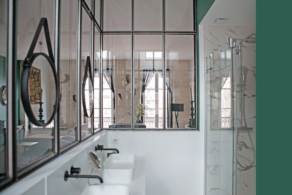 Une Chambre Chez Dupont