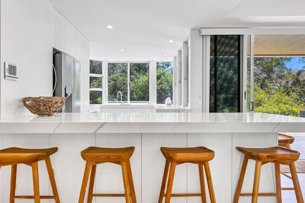 Exceptional Mooloolaba Beach Apt-Beach01