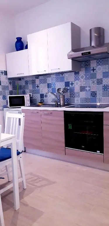 Beach Apartment Lamberti