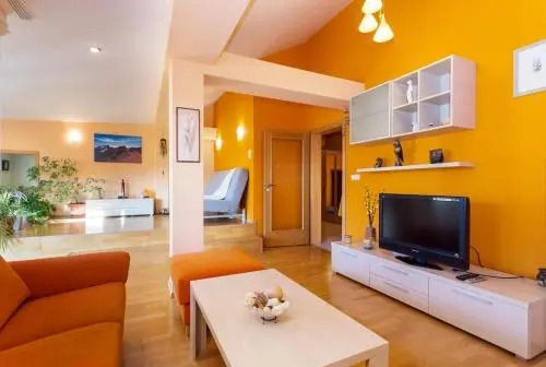 Perunova Apartments