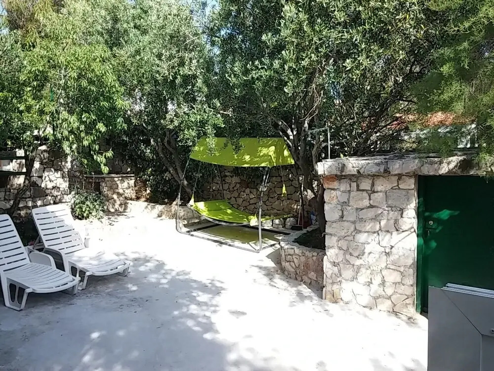 Ivica1- Great Location Next to the sea - H