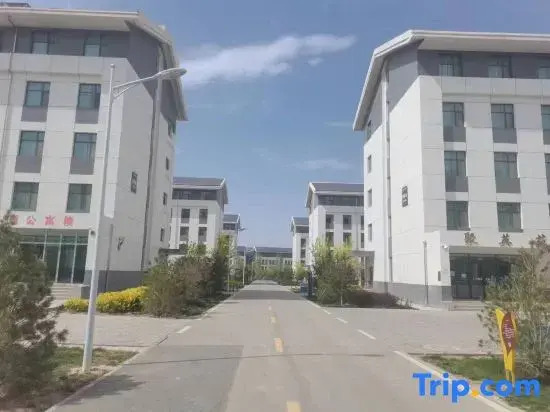 Zhang Huicui Yingyuan Training Apartment