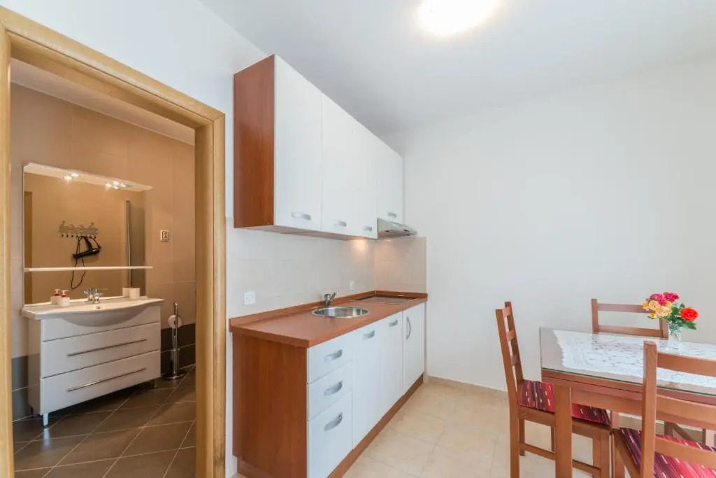 Apartments Brekalo