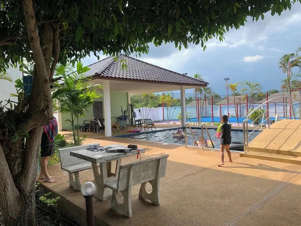 BIG VILLA 4 at CET RESORT Rayong Padelcenter