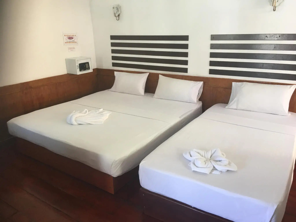 Cocos Guest House