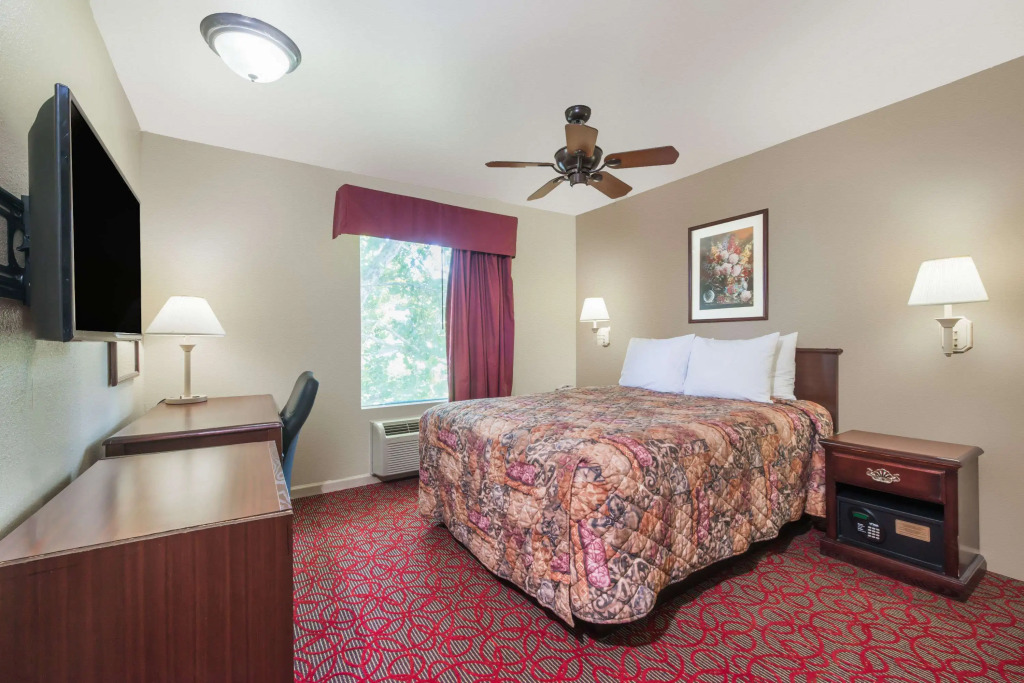 Days Inn by Wyndham St Peters/St Charles