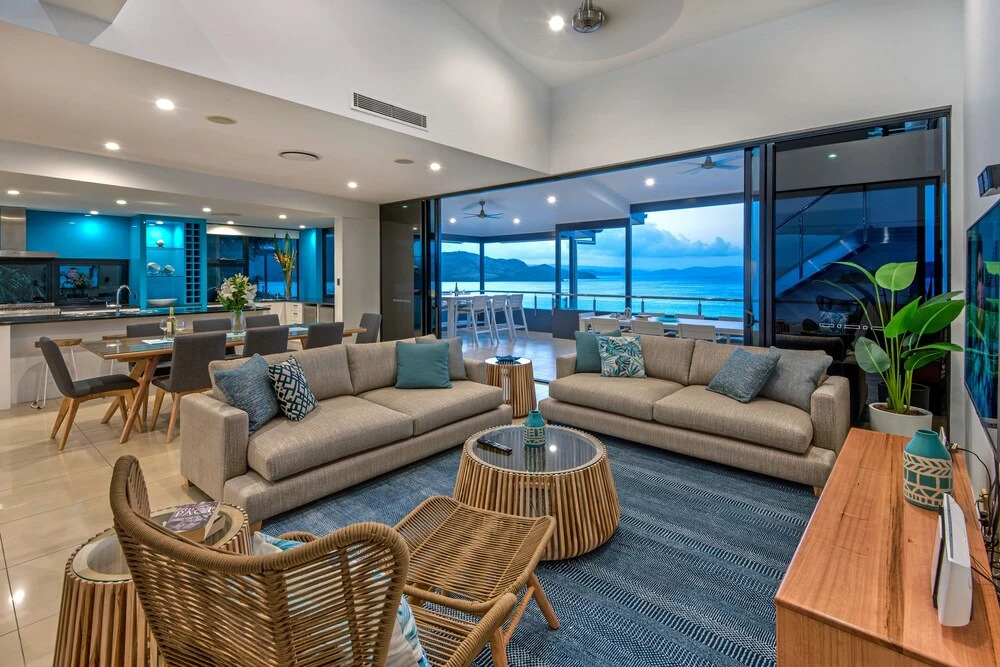 Villa 16 The Edge Oceanfront Deluxe 3 Bedroom Near Marina With Golf Buggy