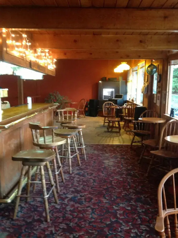 Lasqueti Island Hotel & Restaurant