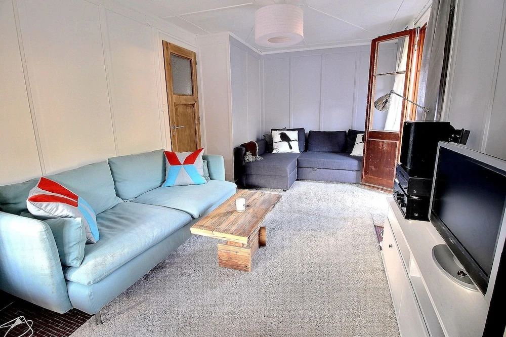 Marmottes - Spacious Apartment of 4.5 Rooms Located Near the Palladium