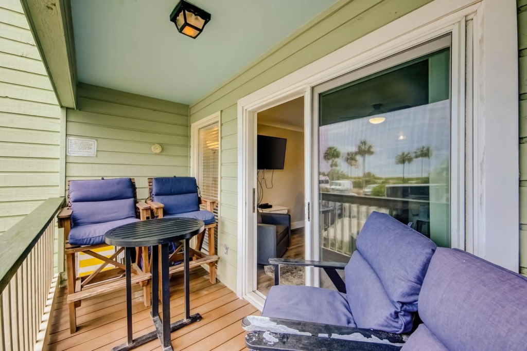 Sea Cabin 121-B