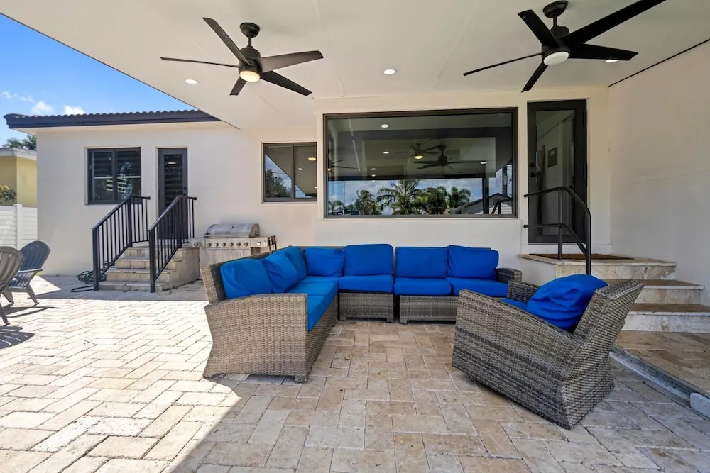 Stunning 3 Bd Pool House w Enchanting Water Views