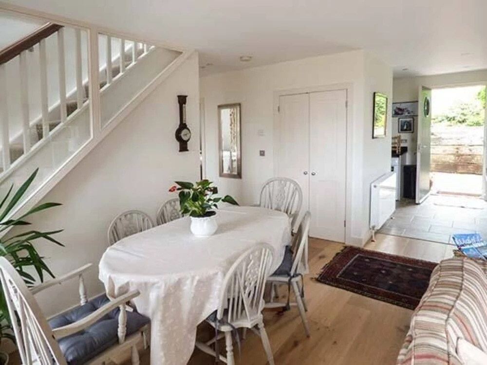 Carlton Cottage