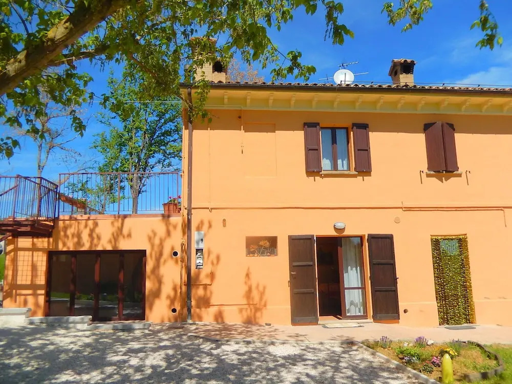 Holidays House and Spa on the Marche Region Hills. Privacy and Relax