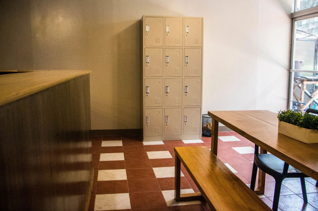 Bunks Hostel