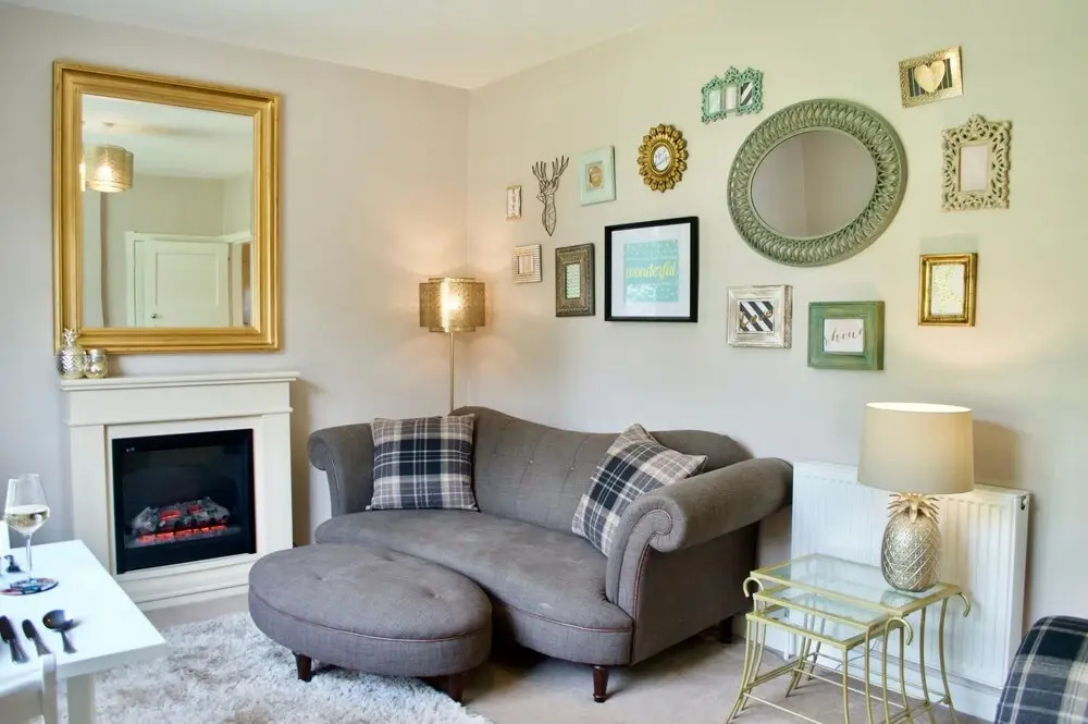 Bright And Spacious Corstorphine Home