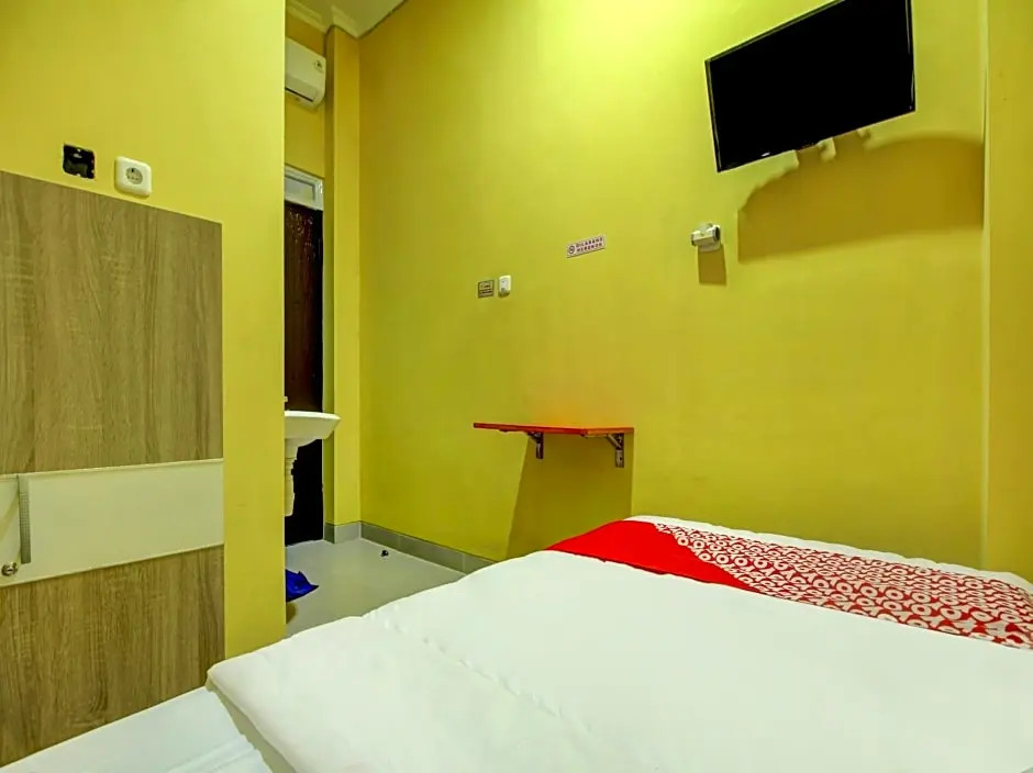 OYO 90224 Palembang Residence