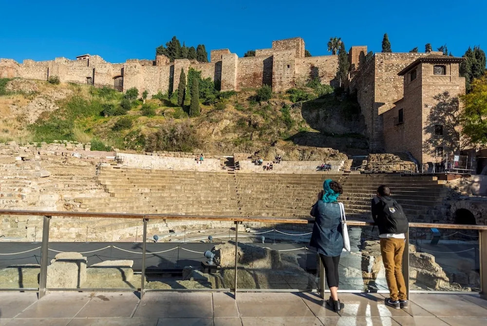 Spacious Apartment with Alcazaba views. Zegri