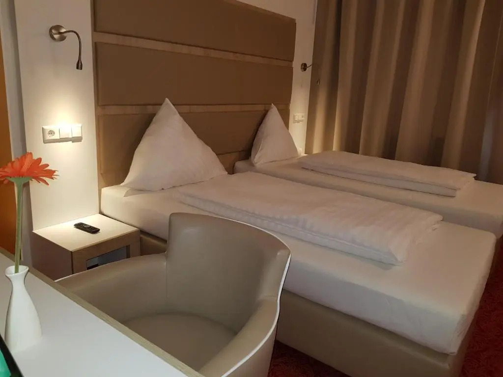 Confour Hotel
