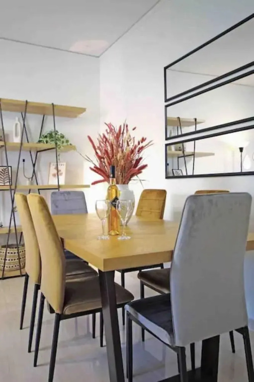 Alkuoni lux Flat at P Faliro