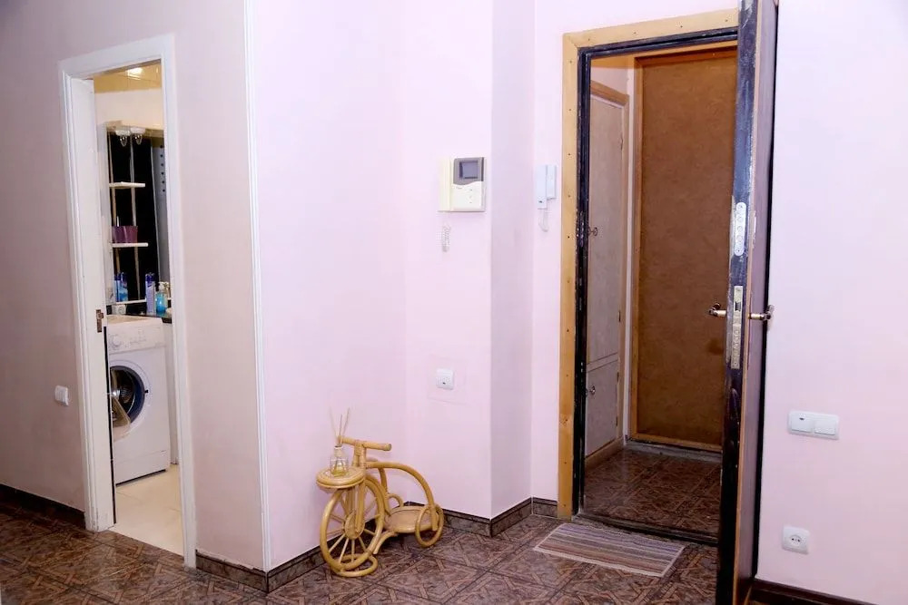 Amiryan Apart And Tours