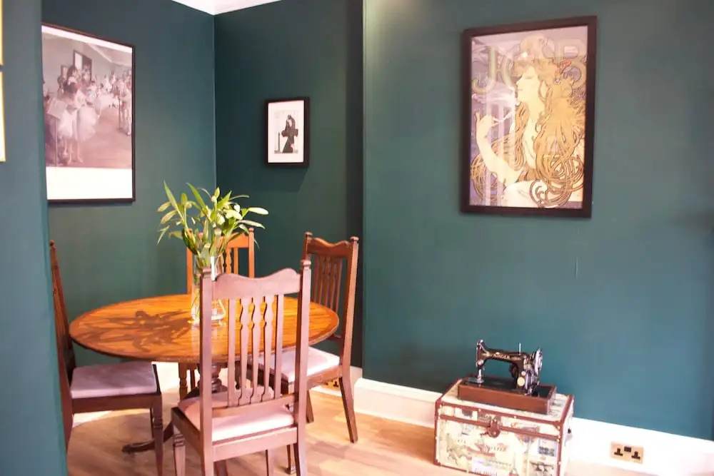 2 Bedroom Apartment Near Murrayfield