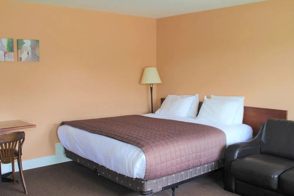 Ucluelet Wildwood Inn