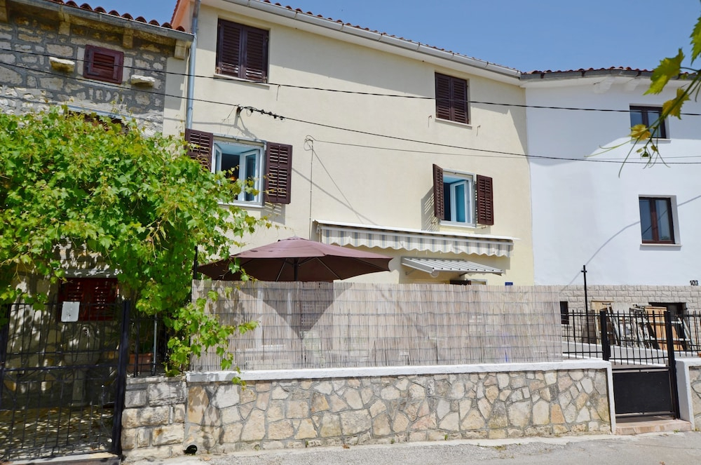 House Biserka