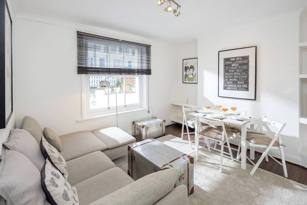 Charming flat w/ garden near Westfield (sleeps 4)