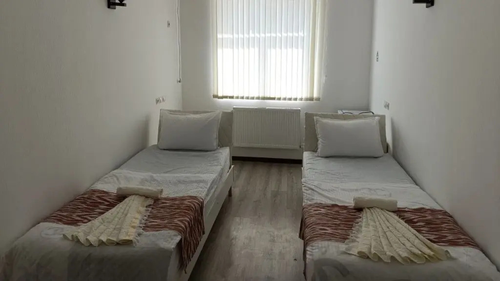 Chevrolet Hotel (Шевролет)