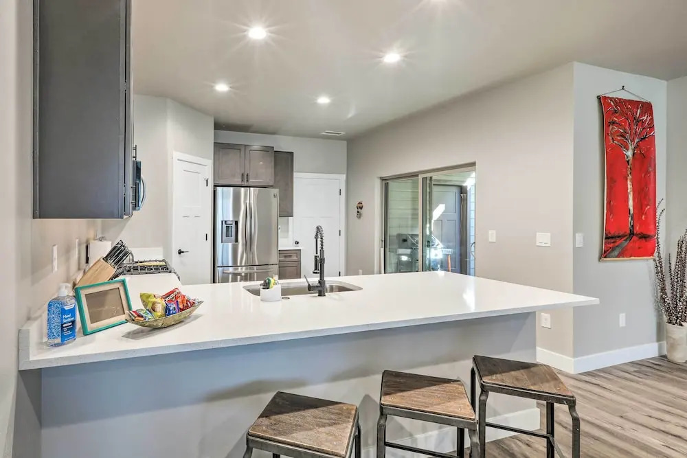 Modern Flagstaff Home, 4 Mi to Downtown!