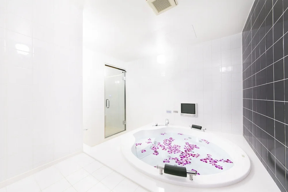Hotel Lotus Toyonaka (Adult Only)