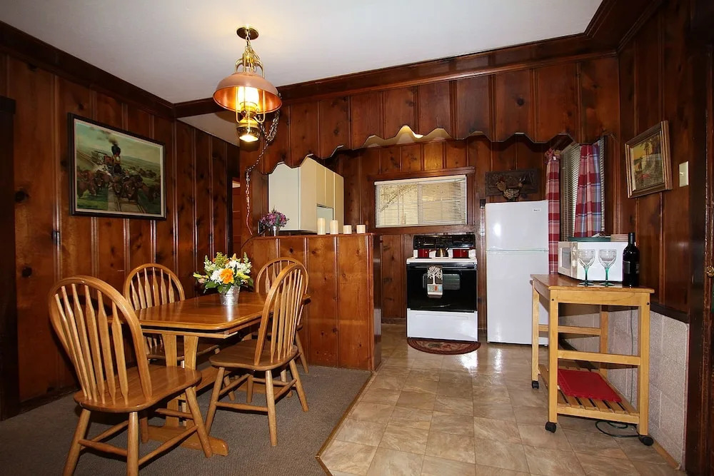 Fern Grove Cottages