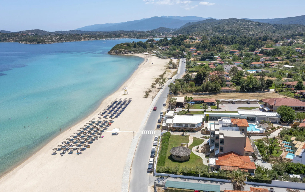 Antigoni Seaside Resort