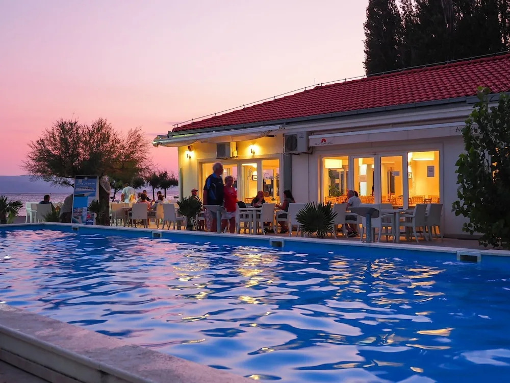 Mediteran Bungalow Galeb Omis