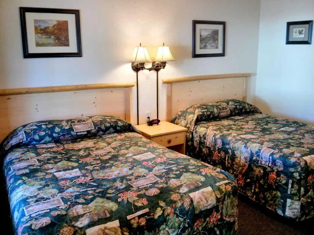 Green Gables Motel & Suites