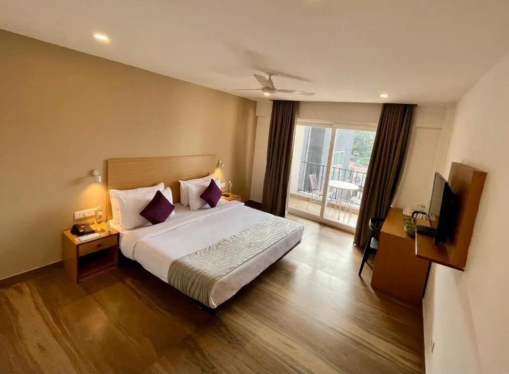 Hotel The Golden Sands, Located on Calangute Main Road