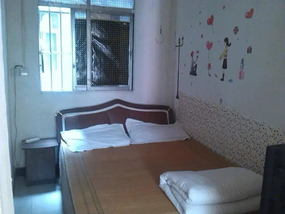 Rujia Apartment