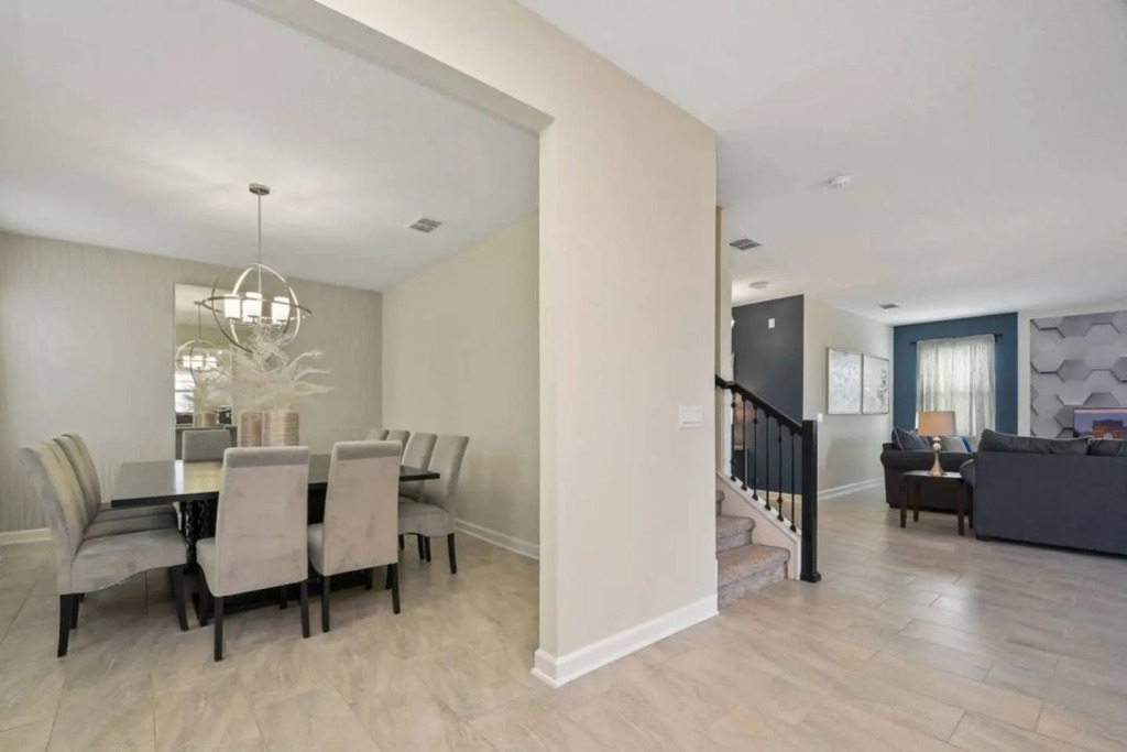 Splendid home with private pool and game room near Disney