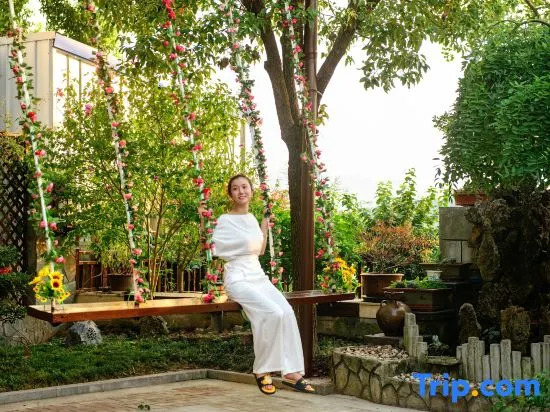 Wanghu No.1 Homestay
