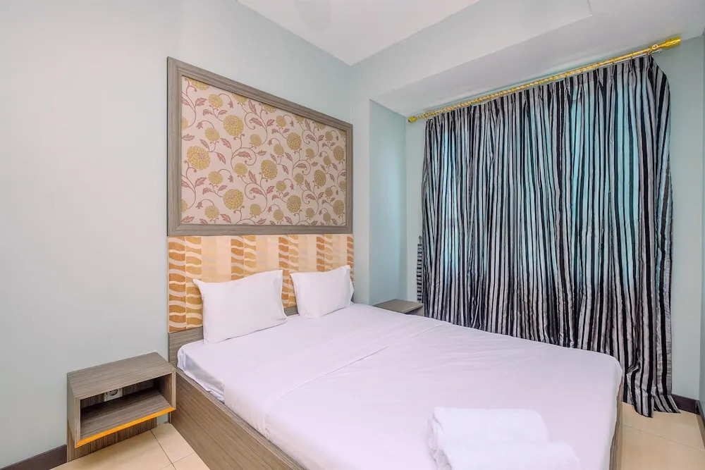 Simple And Comfort 2Br With Extra Room At Mt Haryono Square Apartment