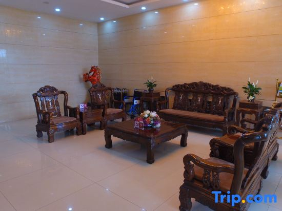 Yanchi Hotel