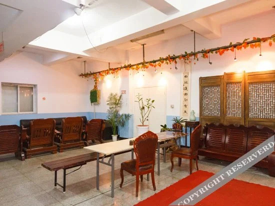 Yibai Business Hotel(杭州宜佰商务酒店)