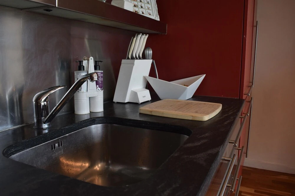 2 Bed Flat in Shoreditch With Balcony
