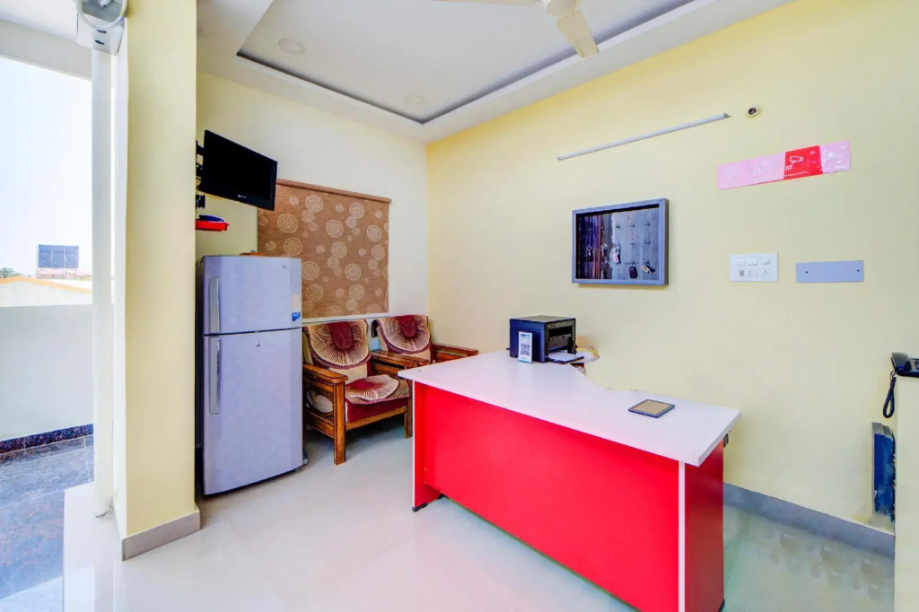 KSL Deluxe Guest House